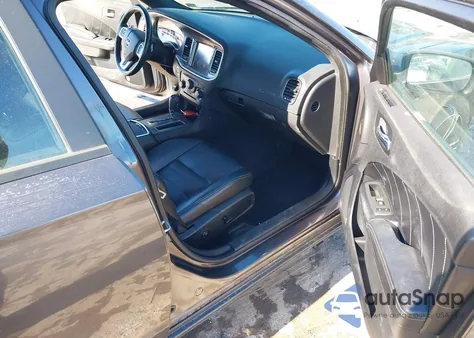 2013 Dodge Charger R/T Plus z USA, uszkodzony, nr VIN 2C3CDXDT1DH617993